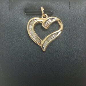 14k Real Solid Gold Real Baguette Diamond Heart Charm Pendant 2.80gr   .45ct